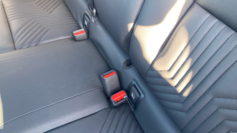 Nissan Juke 1.0 DiG-T Tekna 5dr DCT Petrol Hatchback